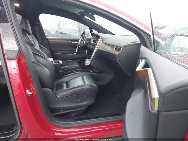 2017 TESLA MODEL X 5YJXCDE29HF060900 Photo 4