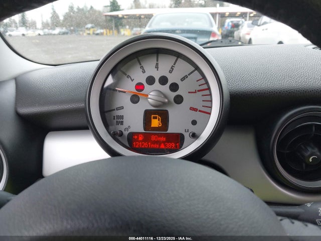 2010 MINI COOPER WMWMF3C52ATU77695 Photo 6