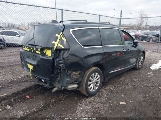 2017 CHRYSLER PACIFICA 2C4RC1BG7HR675750 Photo 3
