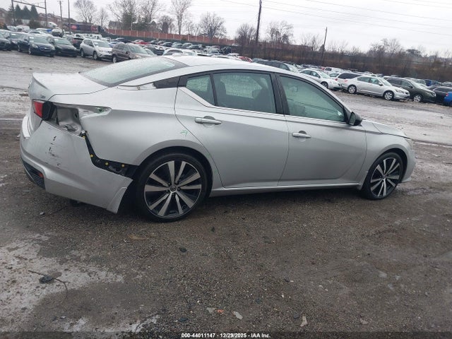 1N4BL4CV7NN386415 Nissan Altima Sr Fwd