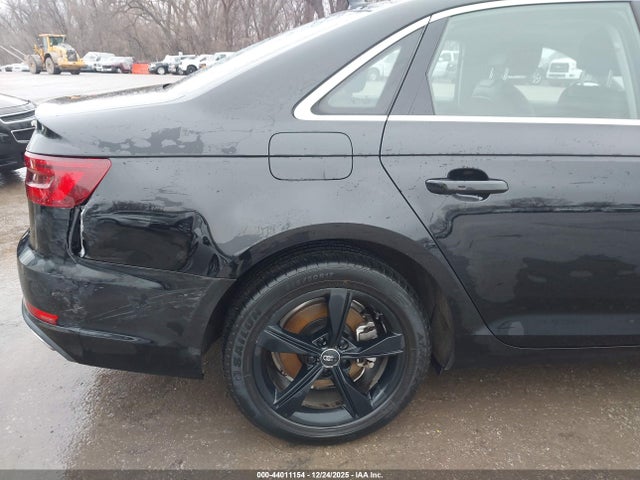 2019 AUDI A4 WAUGMAF42KN011345 Photo 5