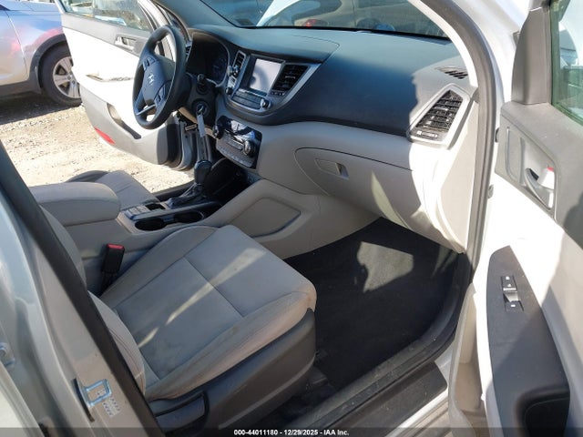 Hyundai TUCSON SEL 2018 KM8J3CA48JU693551 Image 5