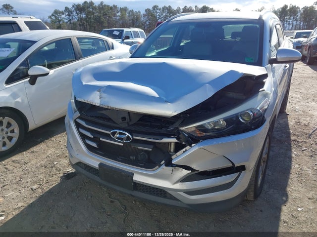 Hyundai TUCSON SEL 2018 KM8J3CA48JU693551 Image 6