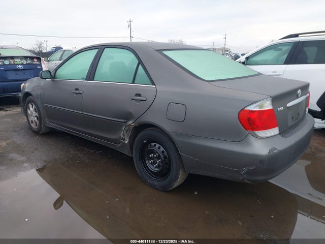 2006 TOYOTA CAMRY JTDBF30K860169010 Photo 2