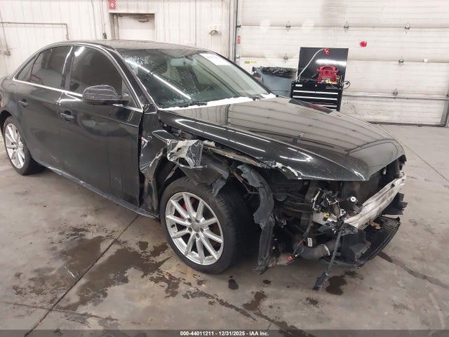 2015 AUDI A4 WAUFFAFL9FN040795 Photo 0