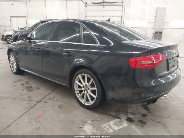 2015 AUDI A4 WAUFFAFL9FN040795 Photo 2
