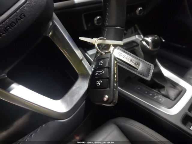 2019 AUDI Q3 WA1EECF39K1069660 Photo 10