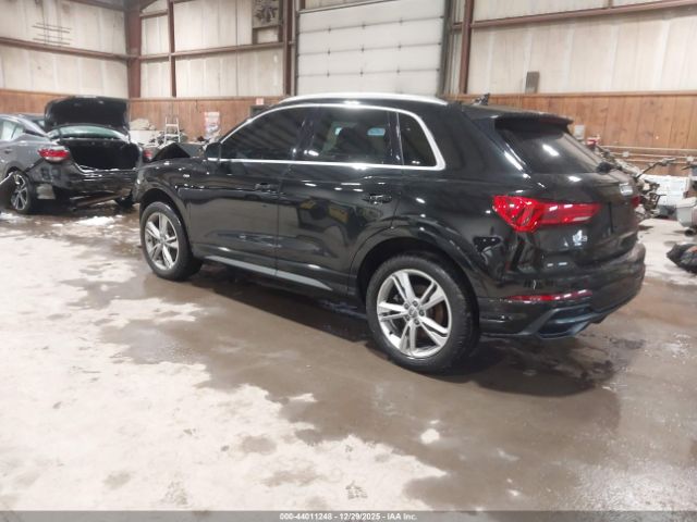 2019 AUDI Q3 WA1EECF39K1069660 Photo 2