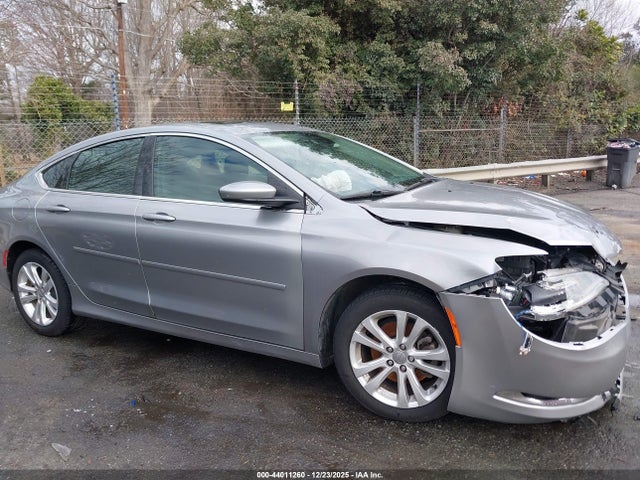 44011260 :رقم المزاد ، 1C3CCCAB7FN536823 vin ، 2015 Chrysler 200 Limited مزاد بيع