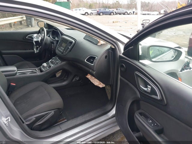 44011260 :رقم المزاد ، 1C3CCCAB7FN536823 vin ، 2015 Chrysler 200 Limited مزاد بيع