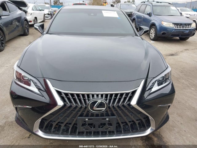 58ADA1C11RU038002 Lexus ES 300H