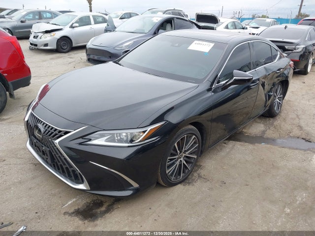 58ADA1C11RU038002 Lexus ES 300H