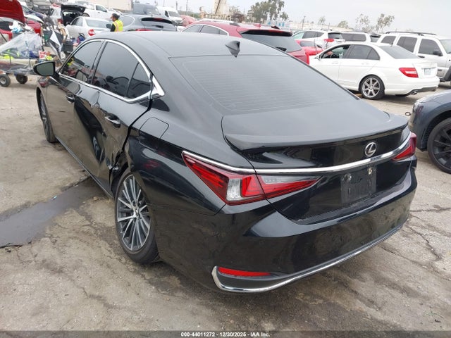 58ADA1C11RU038002 Lexus ES 300H