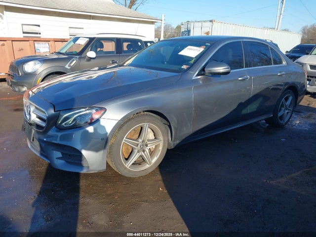 2017 Mercedes-benz E 300 მანქანა იყიდება აუქციონზე, vin: WDDZF4JB5HA230206, აუქციონის ნომერი: 44011273