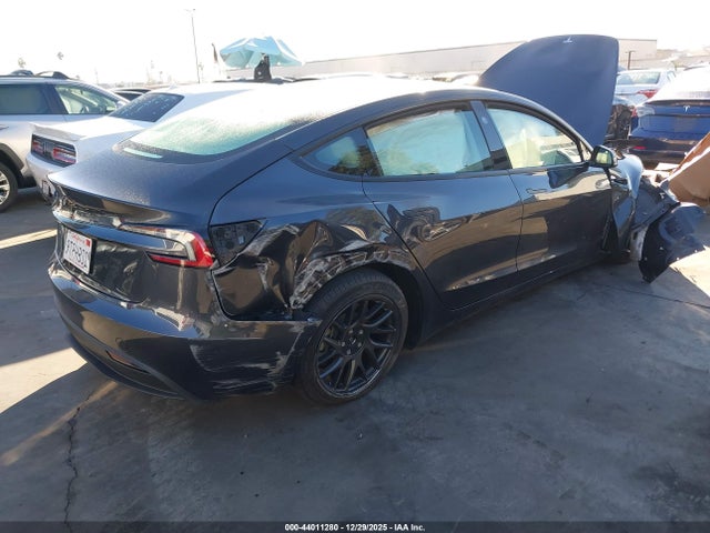 2025 TESLA MODEL 3 5YJ3E1EA7SF016819 Photo 3
