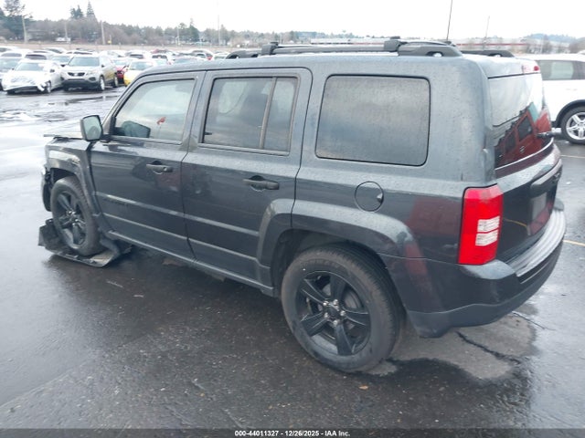44011327 :رقم المزاد ، 1C4NJPBA1FD157314 vin ، 2015 Jeep Patriot Altitude Edition مزاد بيع