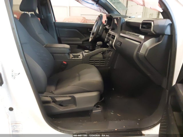 3TMLB5JN9RM079824 Toyota Tacoma Sr5