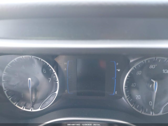 2C4RC1CG6JR275358 Chrysler Pacifica Lx