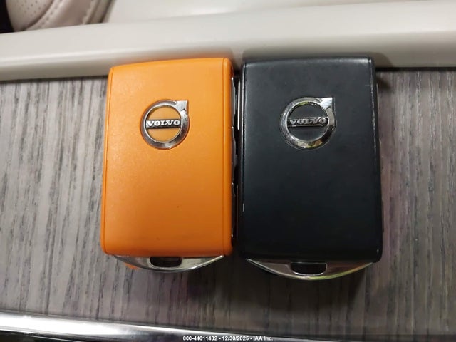 2022 VOLVO XC90 RECHARGE PLUG-IN HYBRID YV4H60CL7N1841206 Photo 10