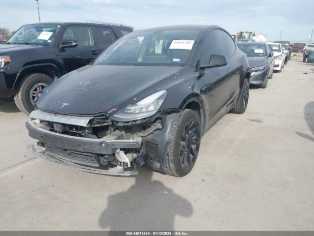 2020 TESLA MODEL Y 5YJYGDEEXLF052767 Photo 1