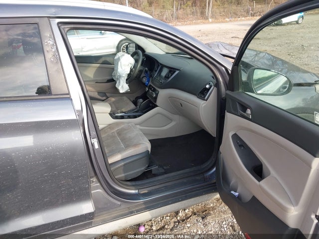 KM8J3CA44JU748478 Hyundai TUCSON SEL