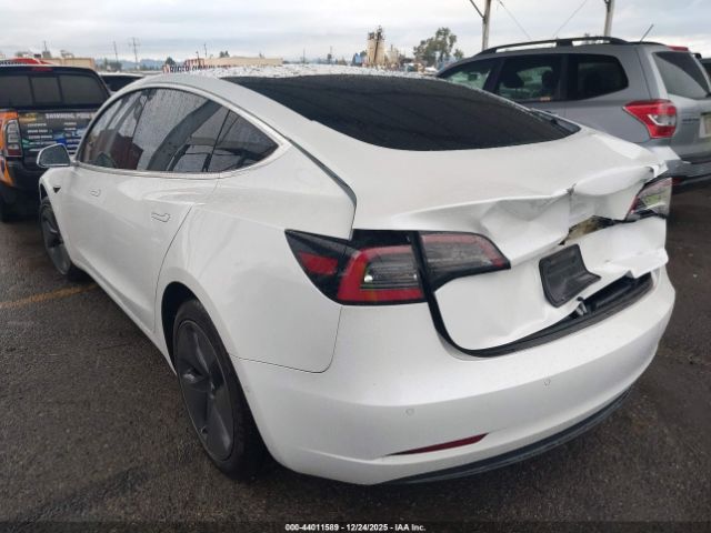2019 TESLA MODEL 3 5YJ3E1EA4KF485916 Photo 2