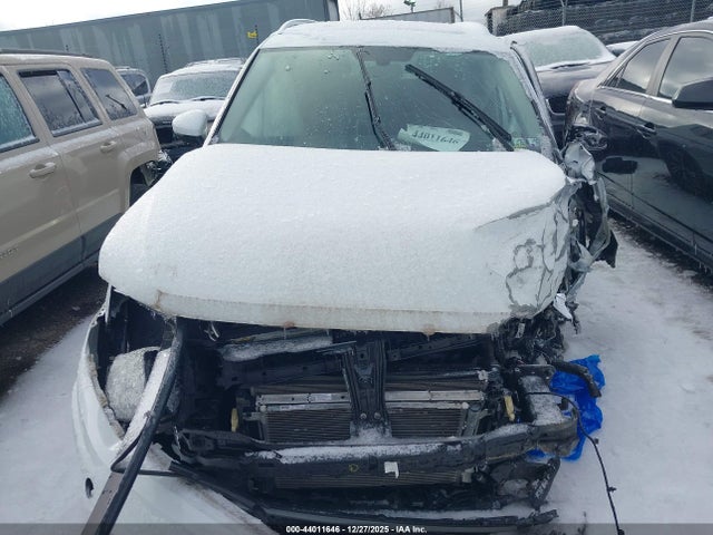 Продаж на аукціоні авто 2019 Volkswagen Tiguan 2.0t Se/2.0t Sel/2.0t Sel R-line/2.0t Sel R-line Black, vin: 3VV2B7AX3KM033714, номер лоту: 44011646