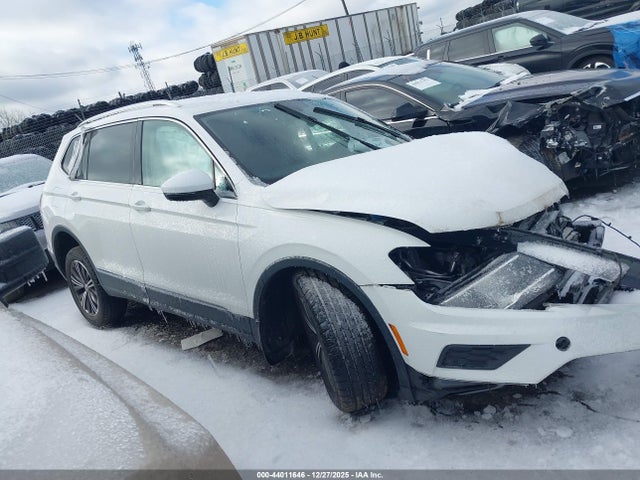 Продаж на аукціоні авто 2019 Volkswagen Tiguan 2.0t Se/2.0t Sel/2.0t Sel R-line/2.0t Sel R-line Black, vin: 3VV2B7AX3KM033714, номер лоту: 44011646