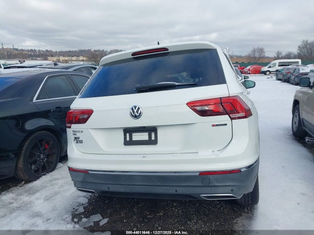Продаж на аукціоні авто 2019 Volkswagen Tiguan 2.0t Se/2.0t Sel/2.0t Sel R-line/2.0t Sel R-line Black, vin: 3VV2B7AX3KM033714, номер лоту: 44011646