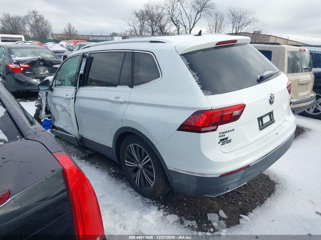 Продаж на аукціоні авто 2019 Volkswagen Tiguan 2.0t Se/2.0t Sel/2.0t Sel R-line/2.0t Sel R-line Black, vin: 3VV2B7AX3KM033714, номер лоту: 44011646