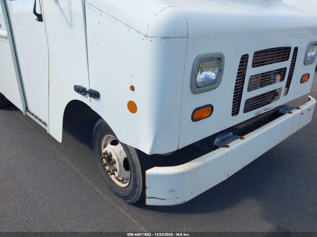 Ford E-350 Stripped 2014 1FC3E3KL5EDB11019 Image 11