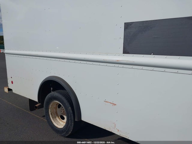 Ford E-350 Stripped 2014 1FC3E3KL5EDB11019 Image 18