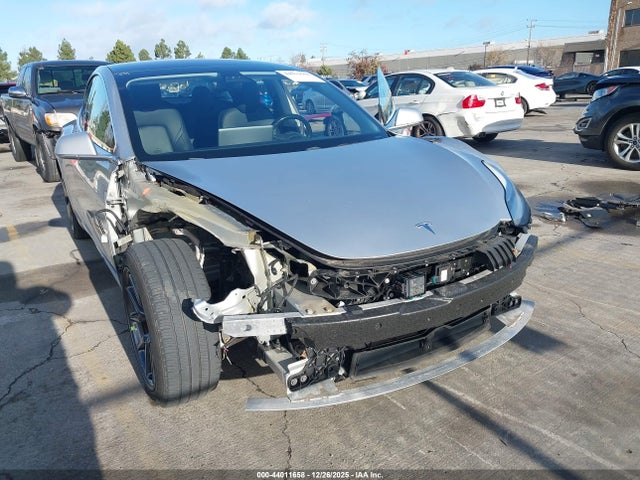 2018 TESLA MODEL 3 5YJ3E1EA4JF043037 Photo 5