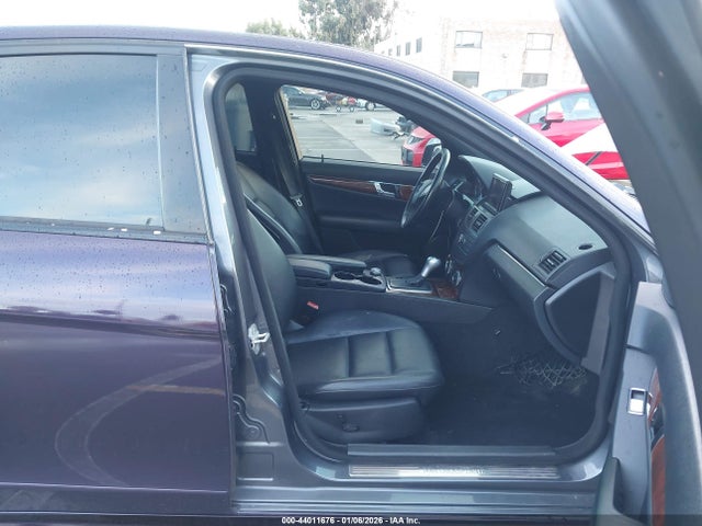 Aukcja sprzedaży 2011 Mercedes-benz C 300 Luxury/sport, vin: WDDGF5EB7BR171241, numer aukcji: 44011676