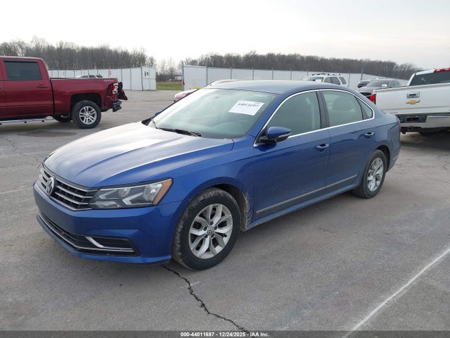44011697 :رقم المزاد ، 1VWAS7A31GC014205 vin ، 2016 Volkswagen Passat 1.8t S مزاد بيع