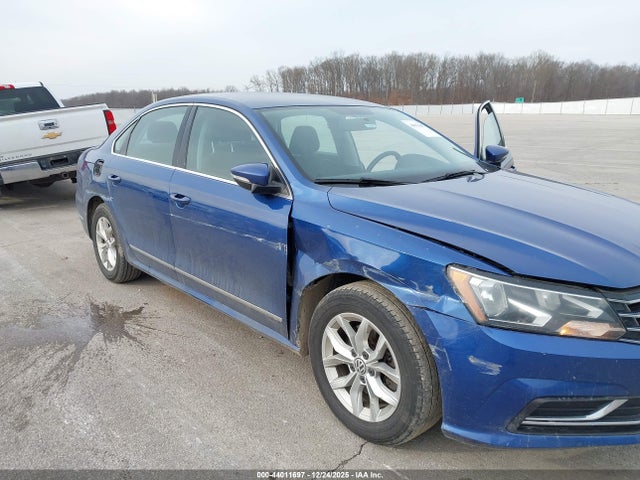 44011697 :رقم المزاد ، 1VWAS7A31GC014205 vin ، 2016 Volkswagen Passat 1.8t S مزاد بيع