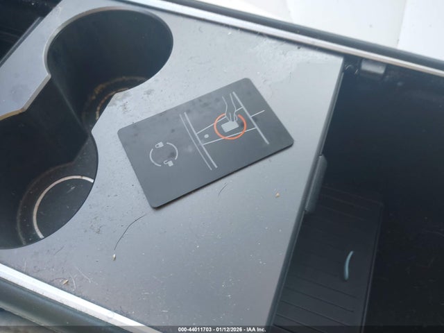 2021 TESLA MODEL 3 5YJ3E1EB1MF852685 Photo 10