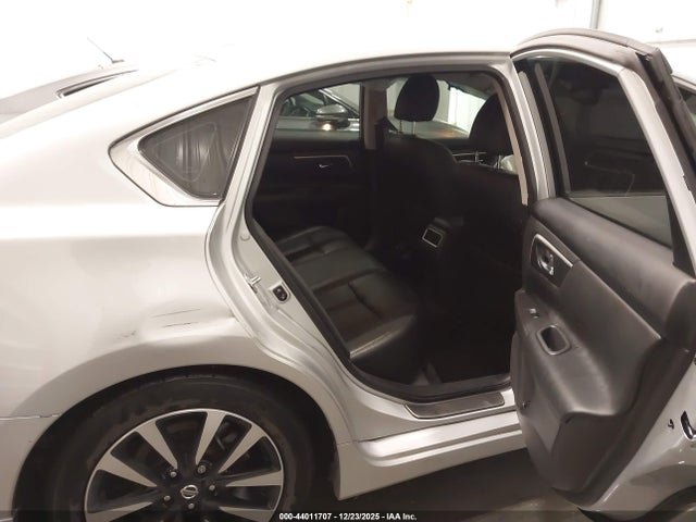 1N4AL3AP7JC190670 Nissan Altima 2.5 Sl