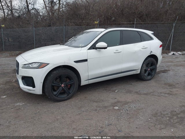 2018 JAGUAR F-PACE SADCM2FV1JA325028 Photo 1