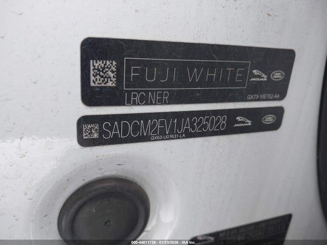 2018 JAGUAR F-PACE SADCM2FV1JA325028 Photo 8