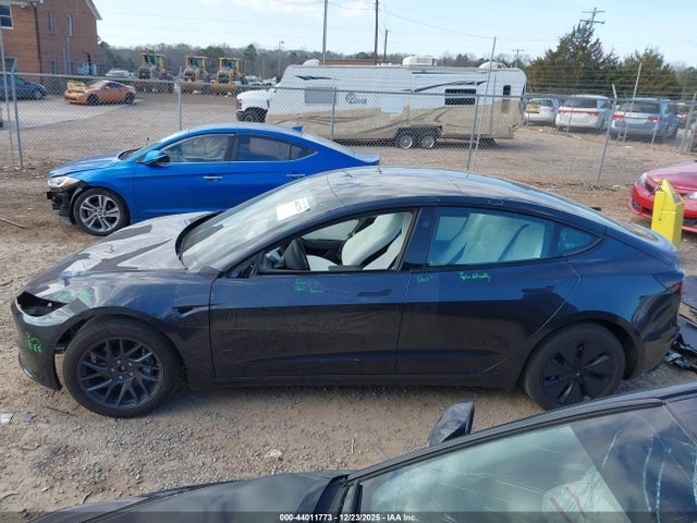 2025 Tesla Model 3 Long Range All-wheel Drive მანქანა იყიდება აუქციონზე, vin: 5YJ3E1EB0SF014046, აუქციონის ნომერი: 44011773