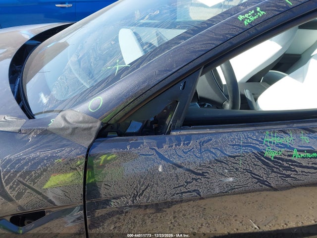 2025 Tesla Model 3 Long Range All-wheel Drive მანქანა იყიდება აუქციონზე, vin: 5YJ3E1EB0SF014046, აუქციონის ნომერი: 44011773