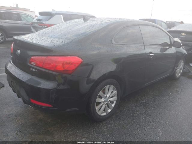 2016 KIA FORTE KOUP KNAFX6A89G5597818 Photo 3