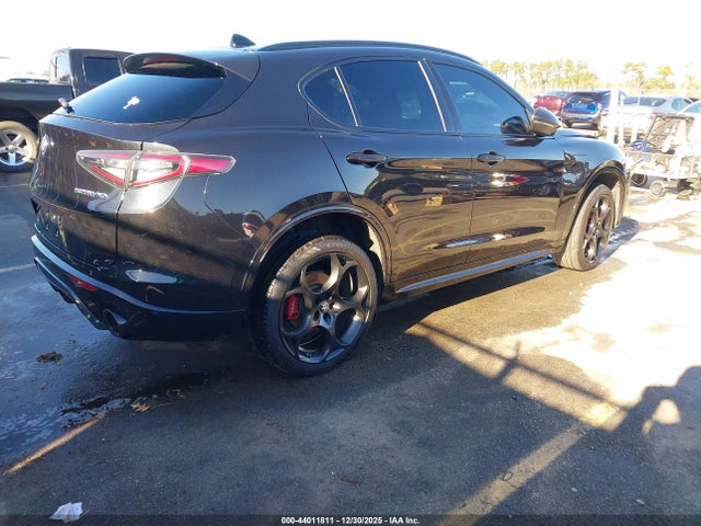 2024 ALFA ROMEO STELVIO ZASPAKBN2R7D72600 Photo 3