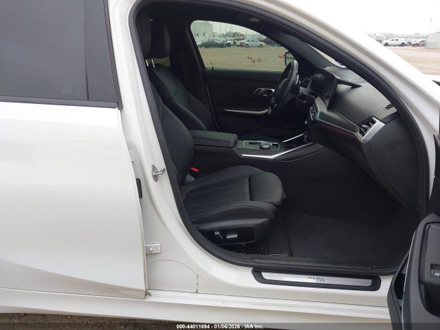 2023 BMW 330I 3MW69FF04P8D46494 Photo 4