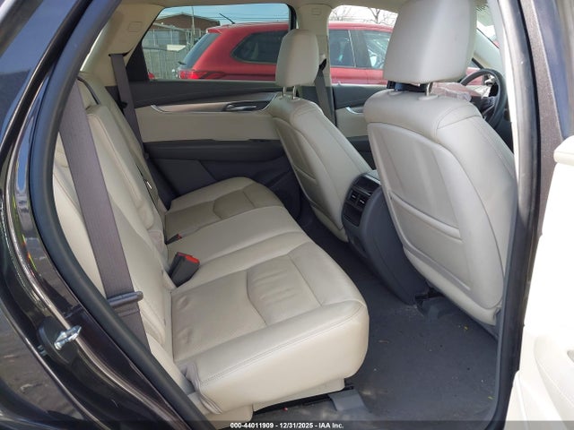 2017 CADILLAC XT5 1GYKNBRS5HZ108464 Photo 7
