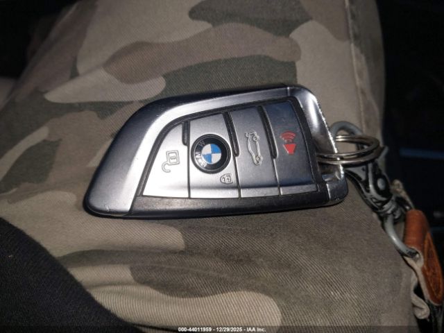 2016 BMW X5 5UXKR0C58G0P26347 Photo 10