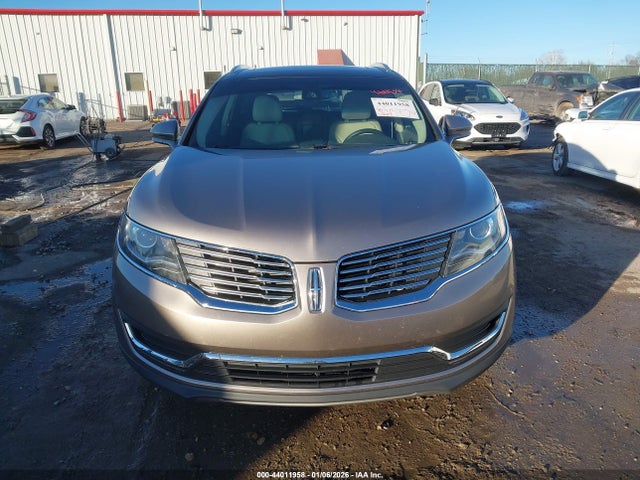 44011958 :رقم المزاد ، 2LMPJ6LR6JBL37328 vin ، 2018 Lincoln Mkx Reserve مزاد بيع