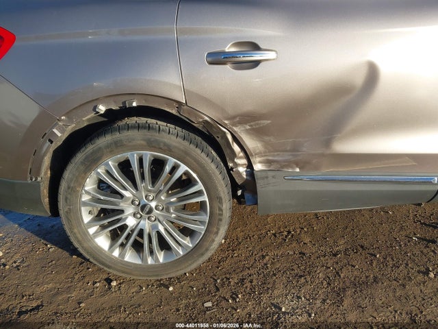 44011958 :رقم المزاد ، 2LMPJ6LR6JBL37328 vin ، 2018 Lincoln Mkx Reserve مزاد بيع