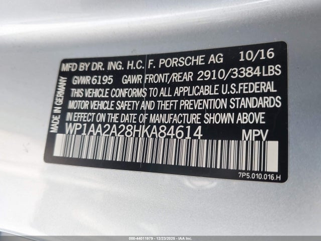 2017 PORSCHE CAYENNE WP1AA2A28HKA84614 Photo 8